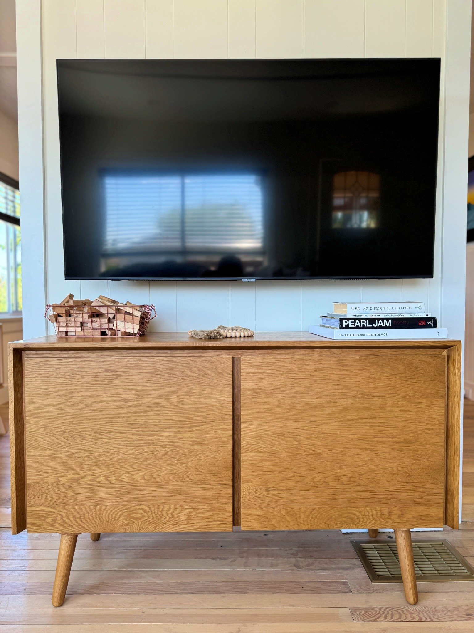 Record player and speaker